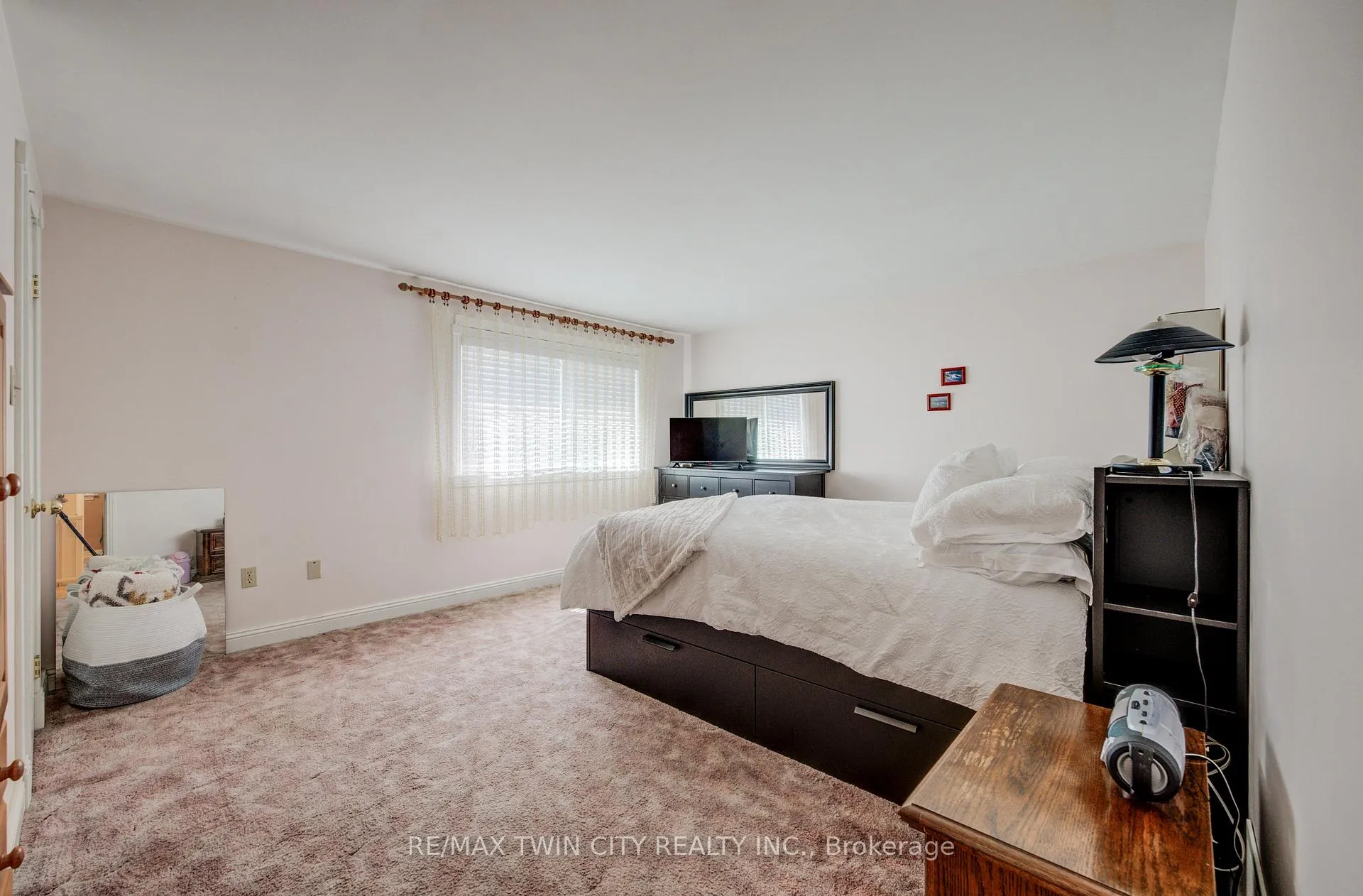 Photo 10 of Unit 60, 51 Paulander Drive, Kitchener — HOMEH
