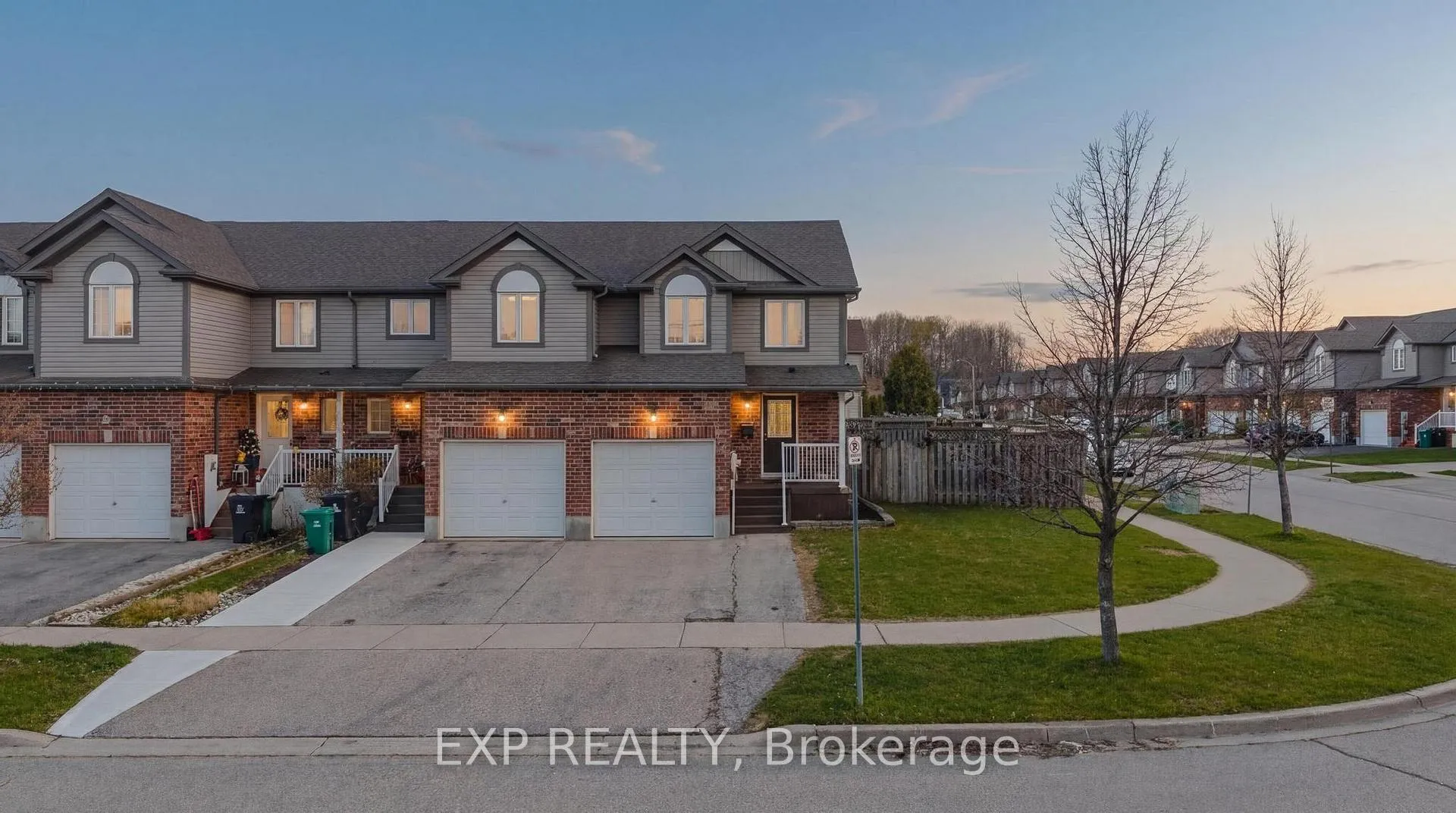 Photo 1 of 218 Prosperity Drive, Kitchener — HOMEH