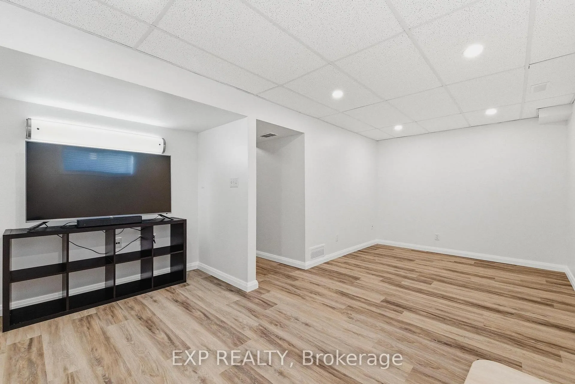 Photo 35 of 218 Prosperity Drive, Kitchener — HOMEH