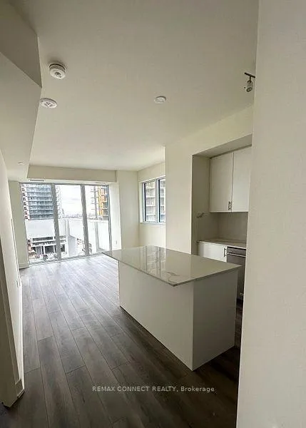 Photo 3 of Unit 805, 9000 Jane Street, Vaughan, Concord — HOMEH