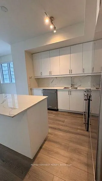 Photo 7 of Unit 805, 9000 Jane Street, Vaughan, Concord — HOMEH