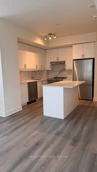 Photo 8 of Unit 805, 9000 Jane Street, Vaughan, Concord — HOMEH