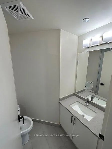 Photo 11 of Unit 805, 9000 Jane Street, Vaughan, Concord — HOMEH