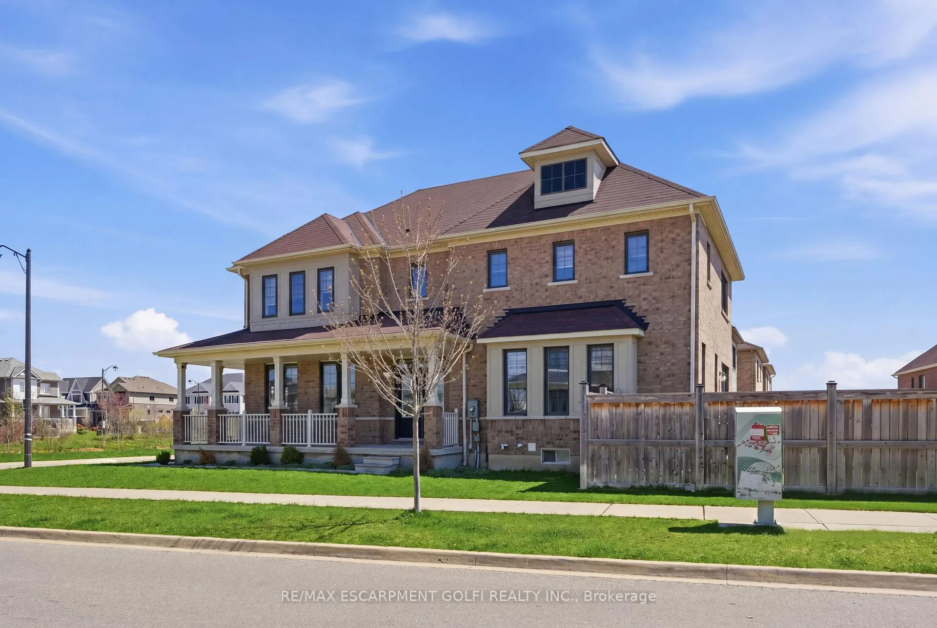 Photo 2 of 57 Thompson Road, Haldimand — HOMEH