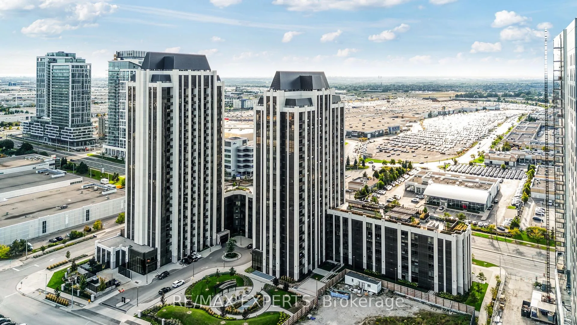 Photo 1 of Unit 702, 9085 Jane Street, Vaughan, Concord — HOMEH