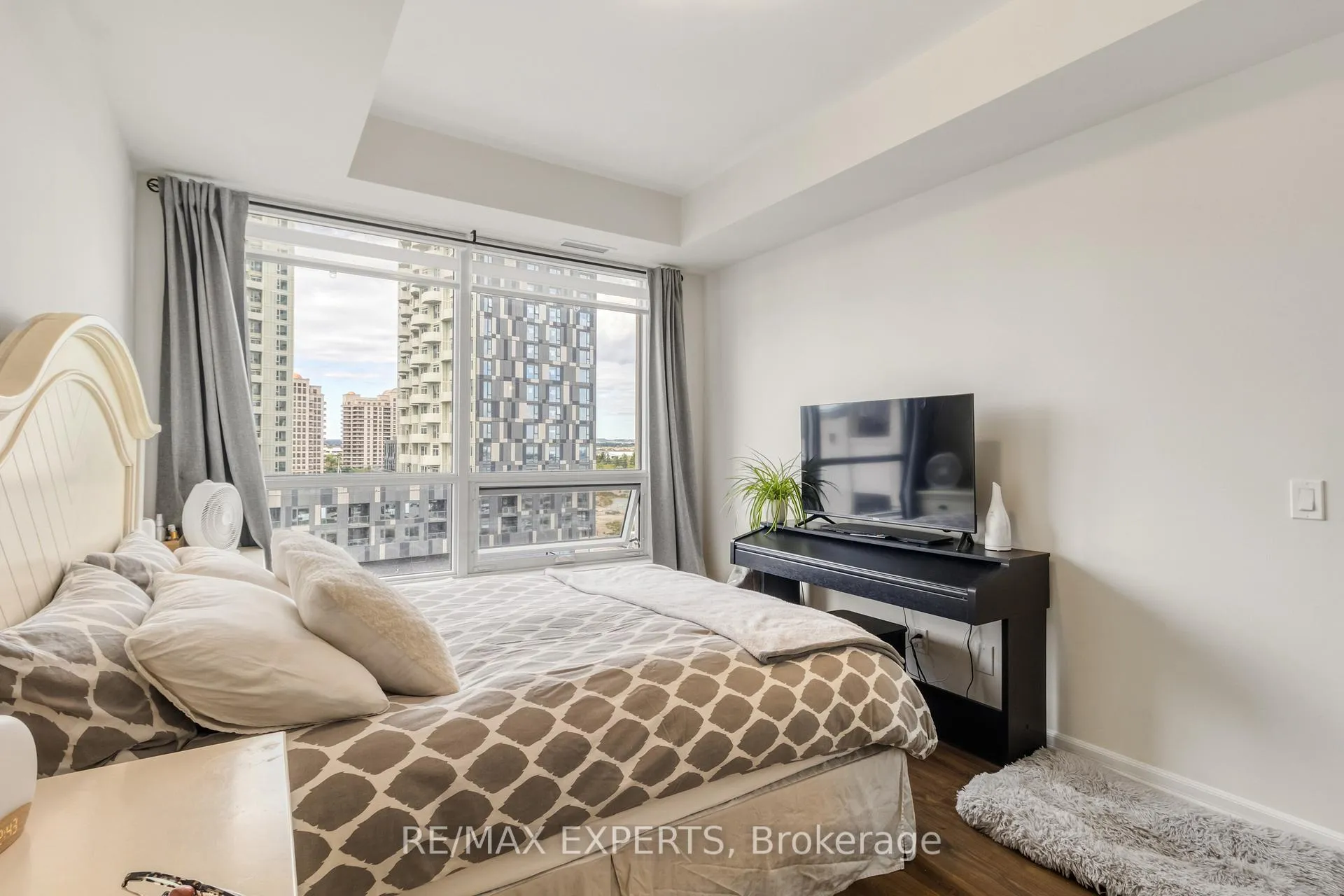 Photo 15 of Unit 702, 9085 Jane Street, Vaughan, Concord — HOMEH