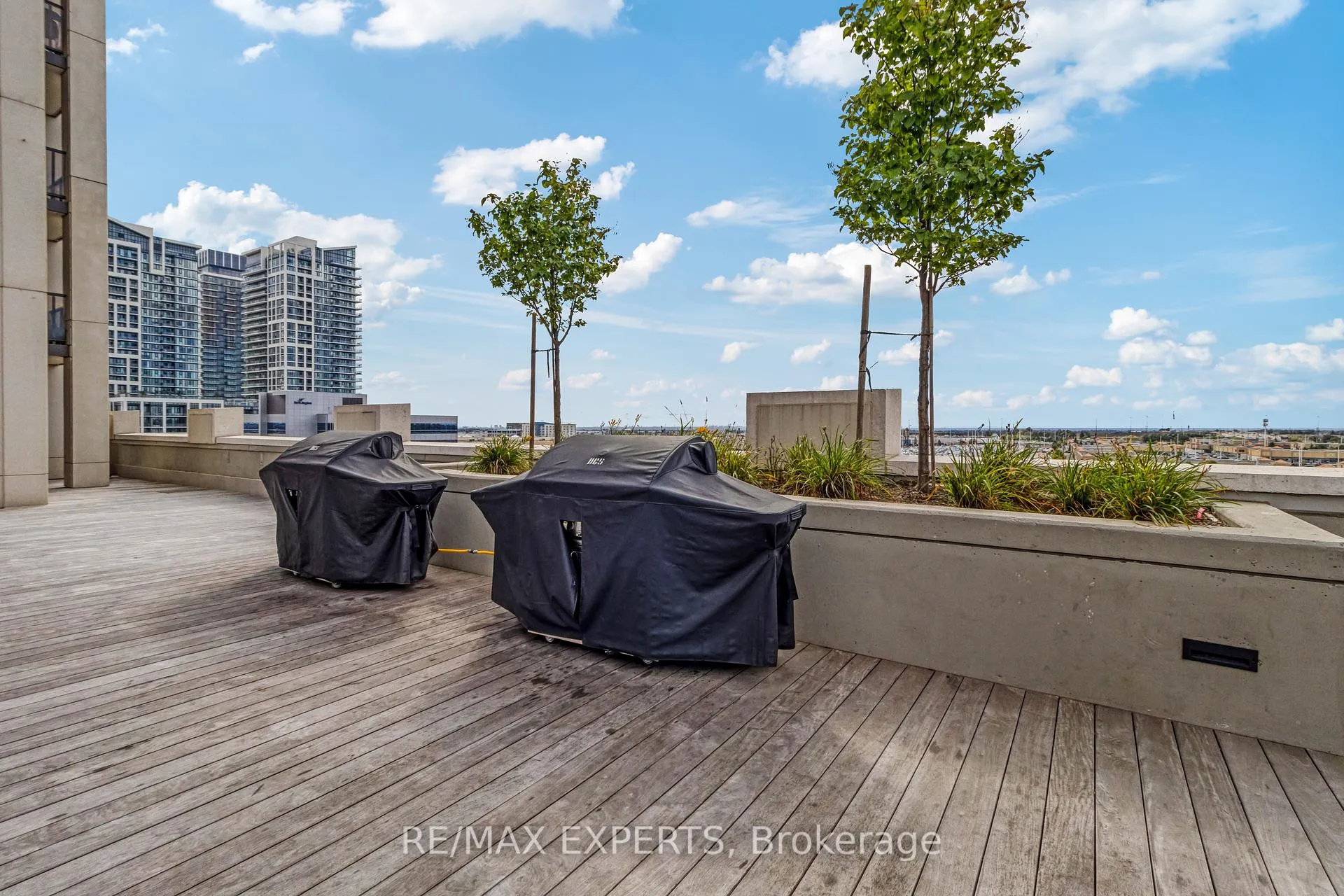 Photo 21 of Unit 702, 9085 Jane Street, Vaughan, Concord — HOMEH