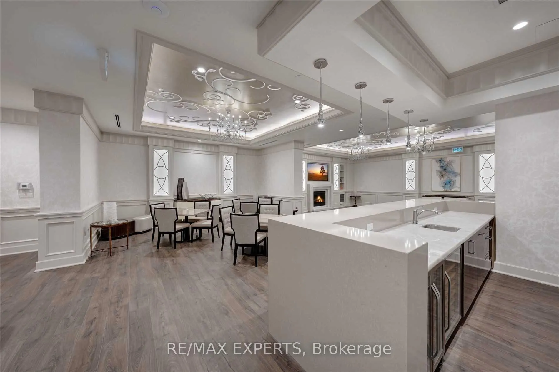 Photo 33 of Unit 702, 9085 Jane Street, Vaughan, Concord — HOMEH