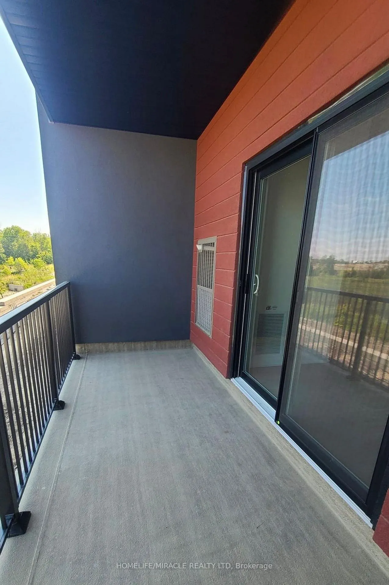 Photo 18 of Unit 112, 1 Chef Lane, Barrie, Rural Barrie Southeast — HOMEH