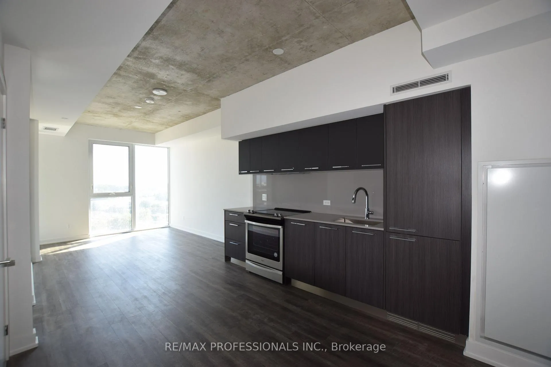 Photo 2 of Unit 705, 15 Baseball Place, Toronto, South Riverdale — HOMEH