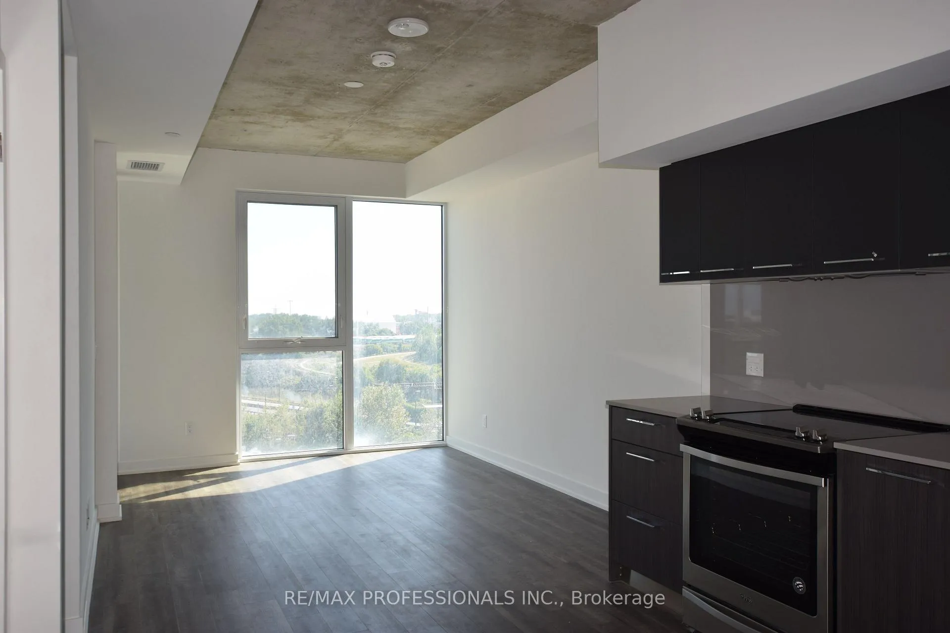 Photo 3 of Unit 705, 15 Baseball Place, Toronto, South Riverdale — HOMEH