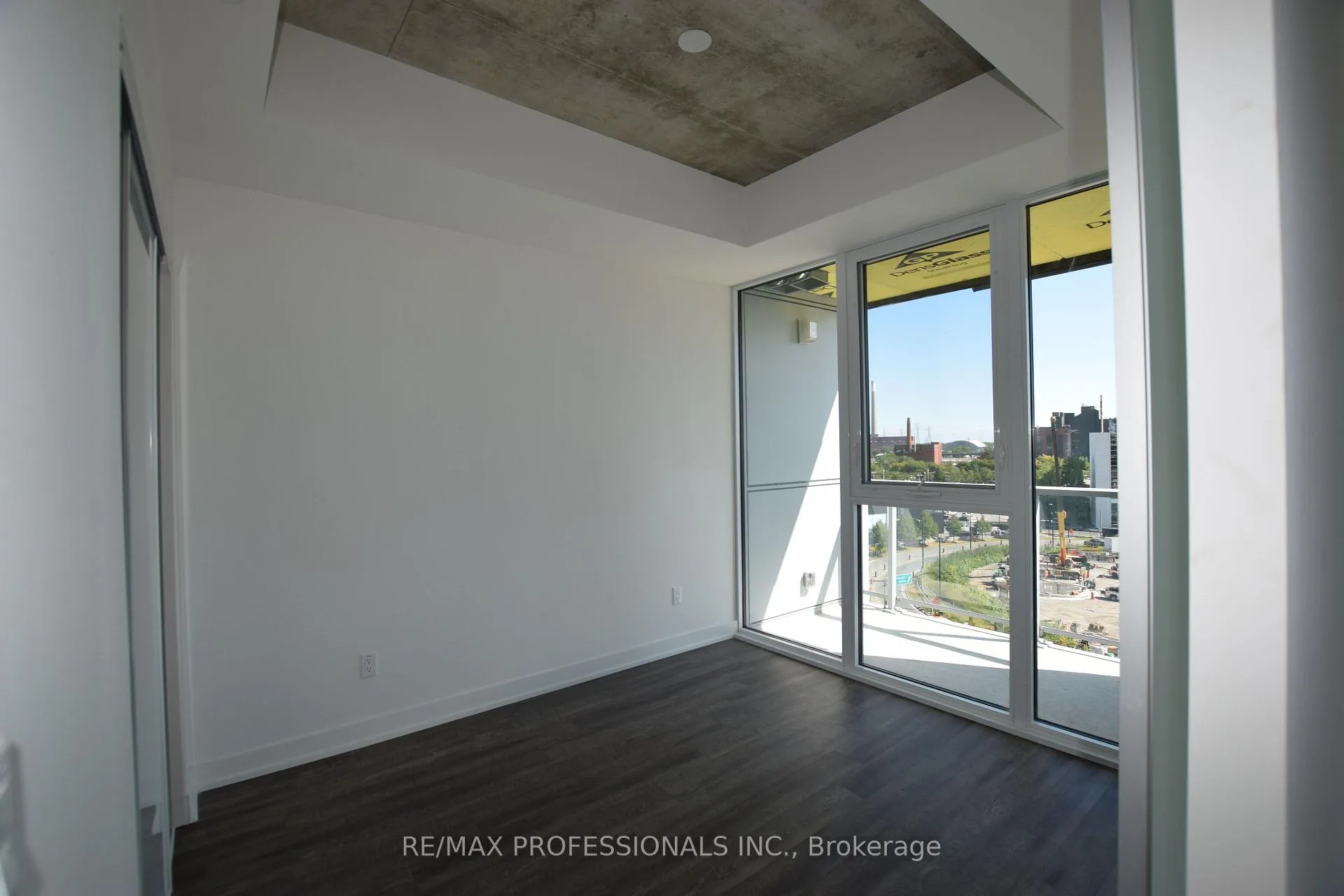 Photo 5 of Unit 705, 15 Baseball Place, Toronto, South Riverdale — HOMEH