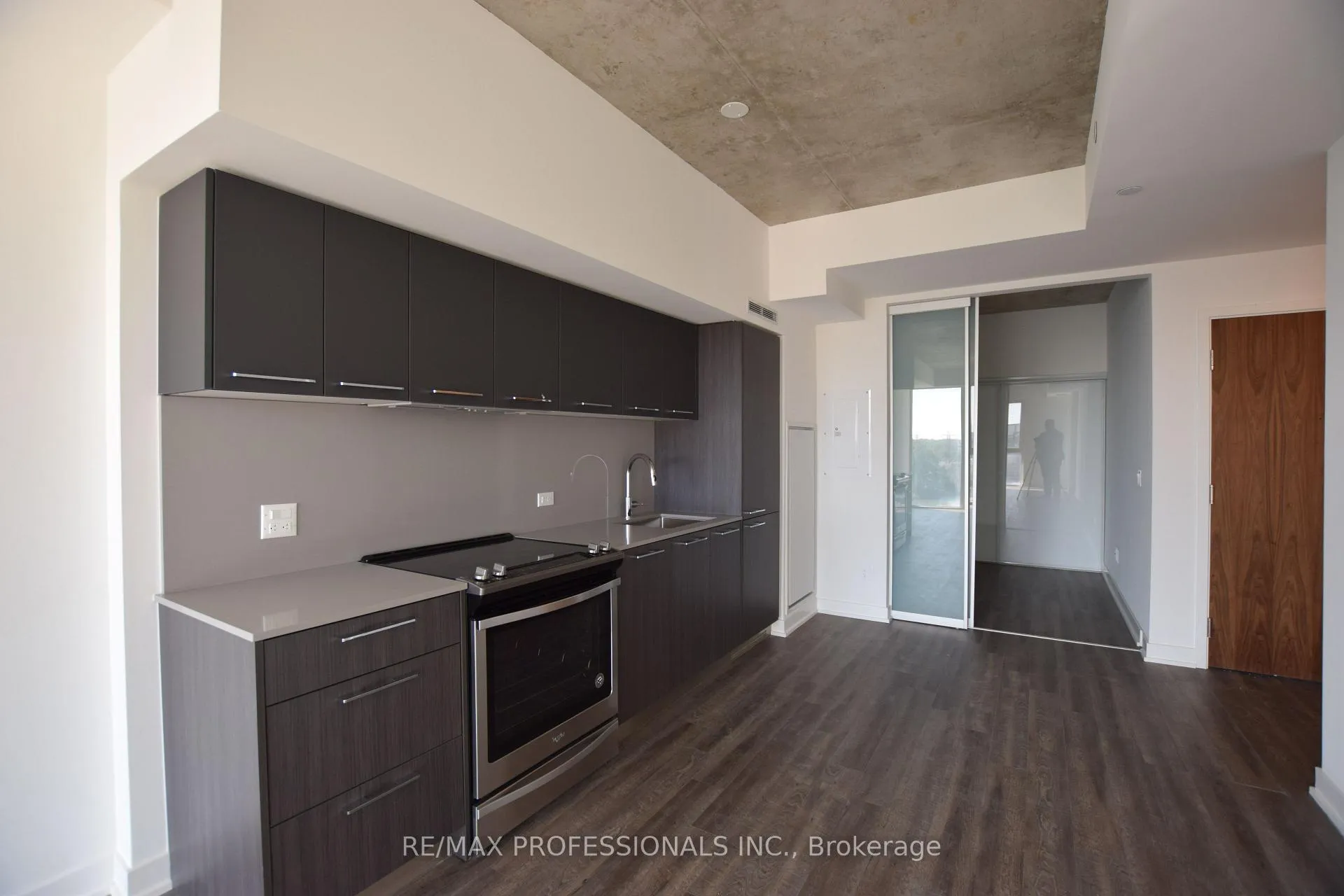 Photo 8 of Unit 705, 15 Baseball Place, Toronto, South Riverdale — HOMEH