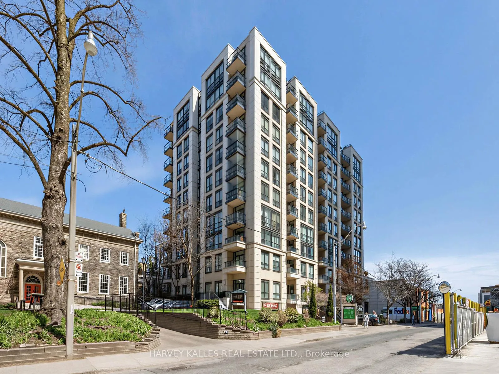 Photo 1 of Unit 422, 10 Delisle Avenue, Toronto, Yonge-St. Clair — HOMEH