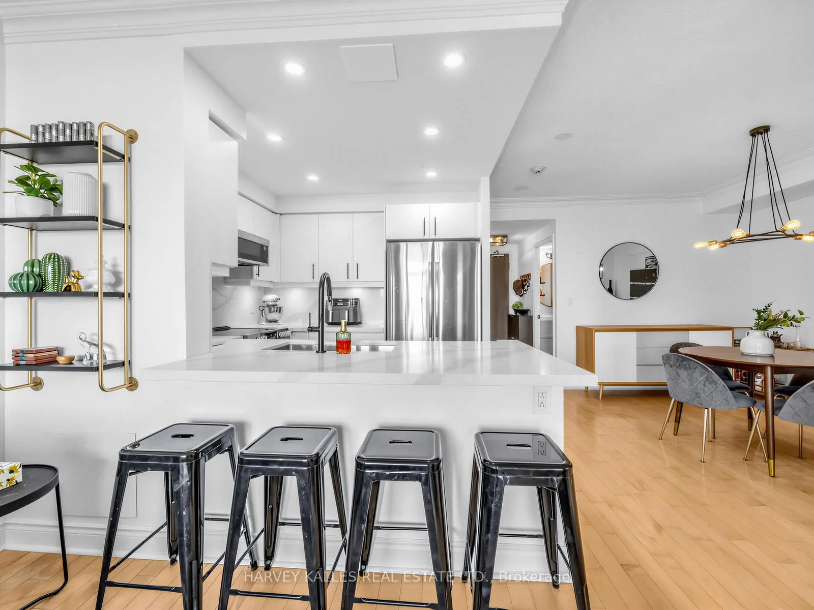 Photo 19 of Unit 422, 10 Delisle Avenue, Toronto, Yonge-St. Clair — HOMEH