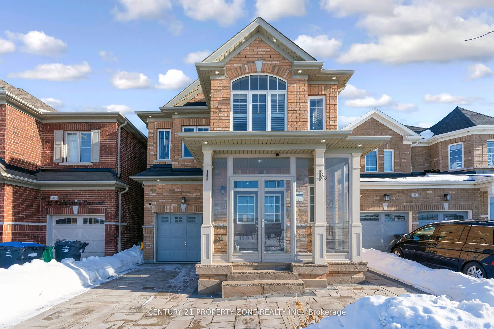 Photo 1 of 19 Exhibition Crescent, Brampton, Northwest Brampton — HOMEH