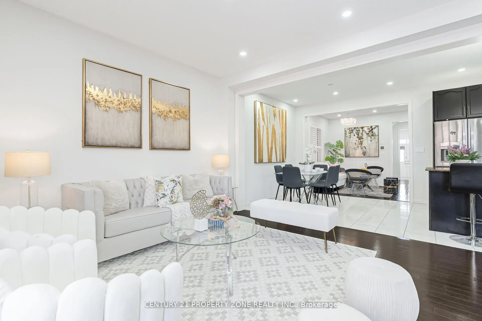 Photo 11 of 19 Exhibition Crescent, Brampton, Northwest Brampton — HOMEH