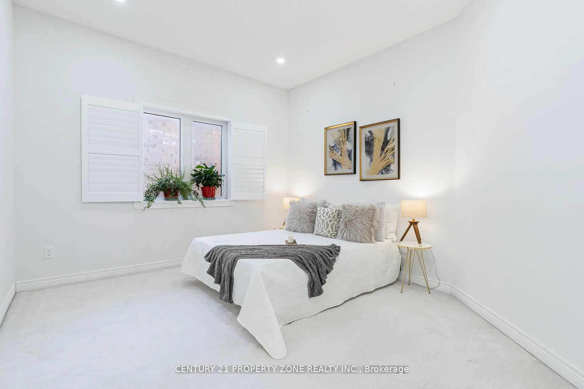 Photo 23 of 19 Exhibition Crescent, Brampton, Northwest Brampton — HOMEH