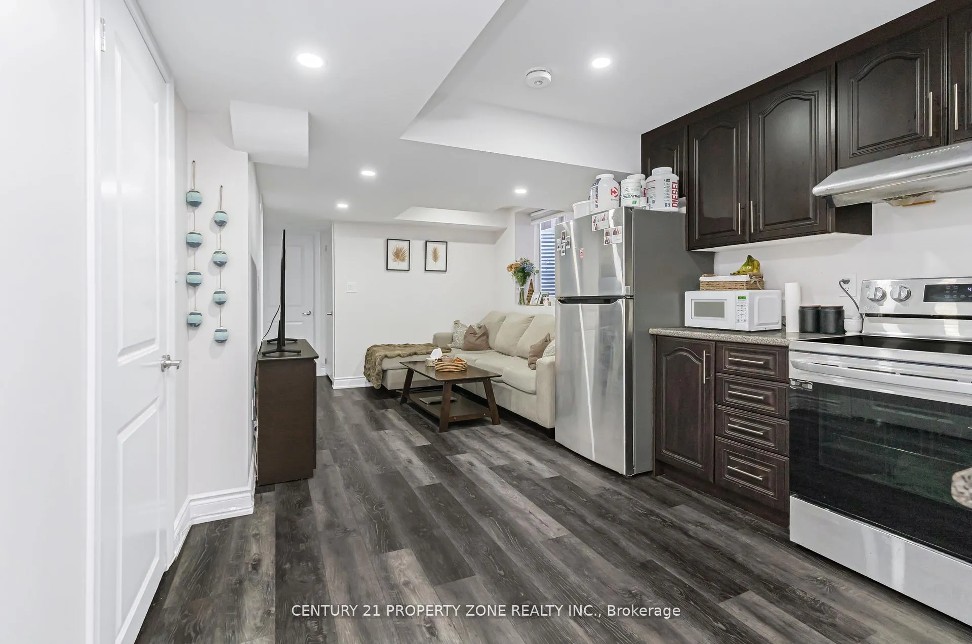 Photo 32 of 19 Exhibition Crescent, Brampton, Northwest Brampton — HOMEH