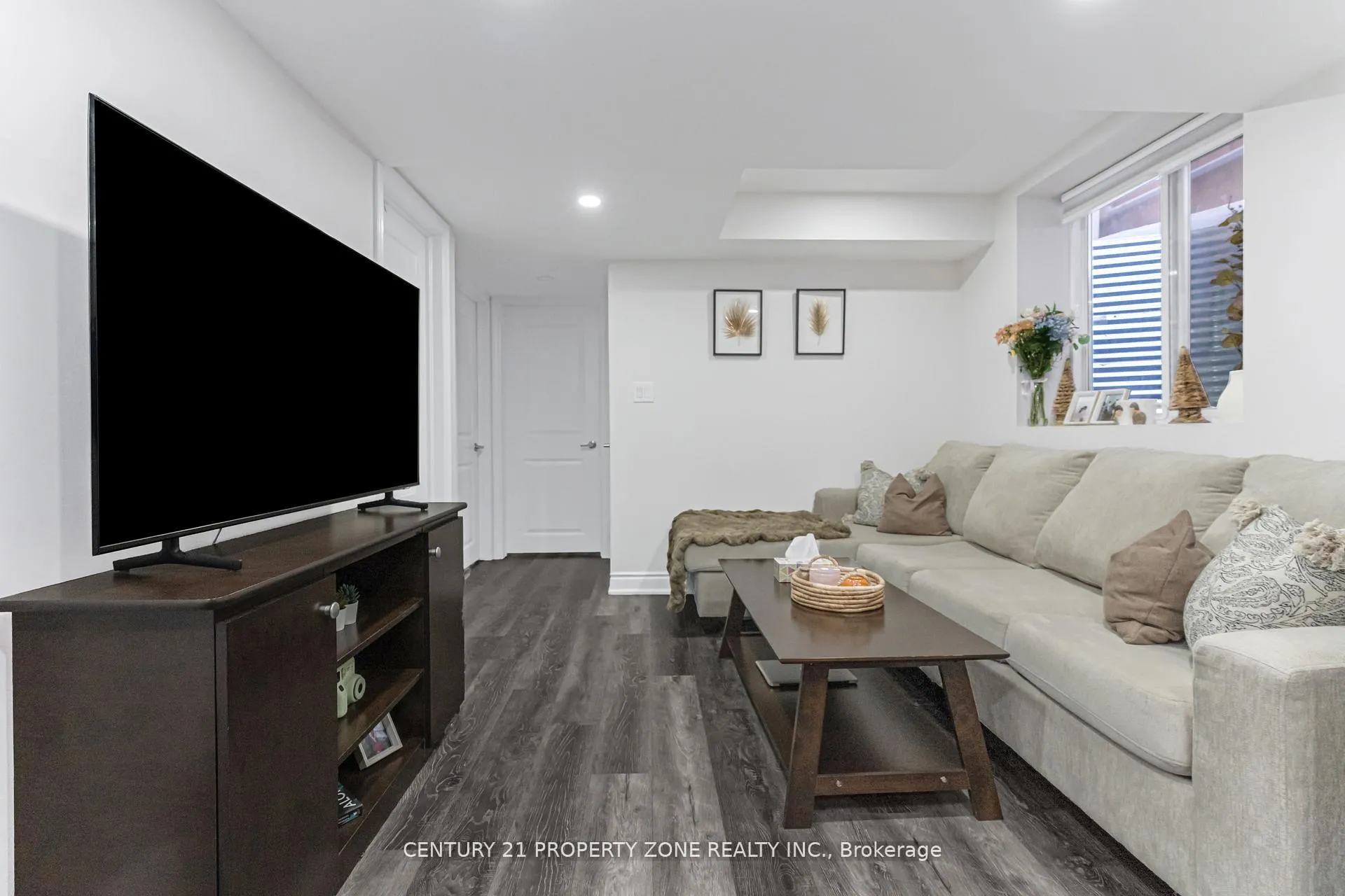 Photo 33 of 19 Exhibition Crescent, Brampton, Northwest Brampton — HOMEH