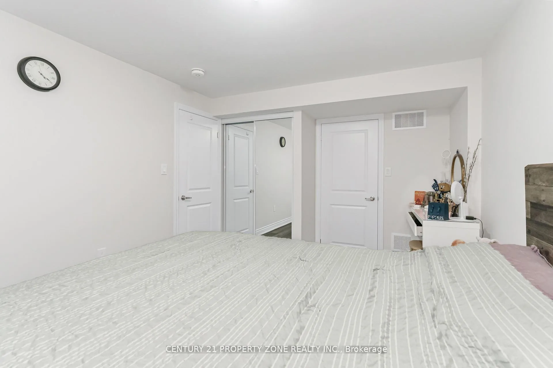 Photo 38 of 19 Exhibition Crescent, Brampton, Northwest Brampton — HOMEH