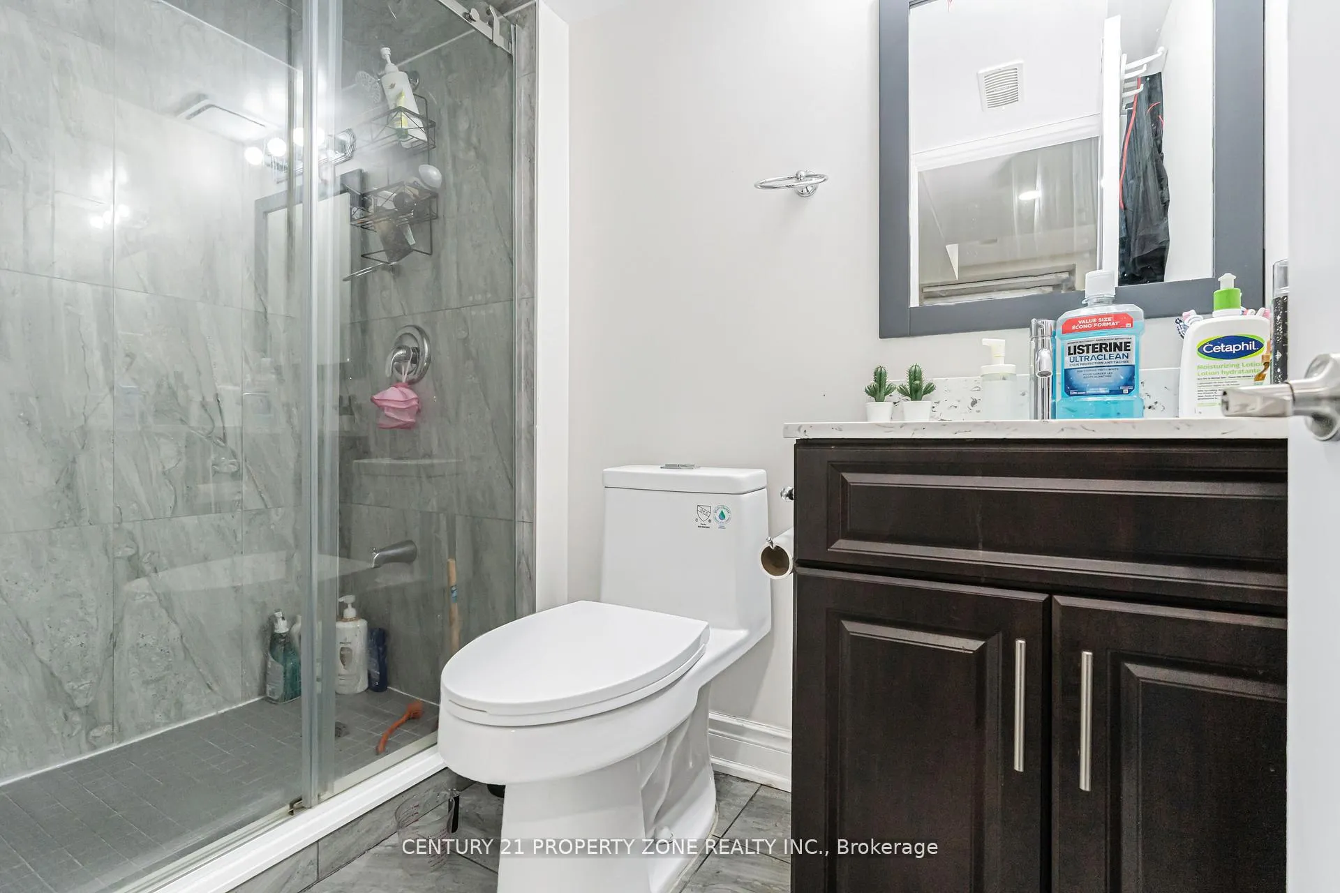 Photo 39 of 19 Exhibition Crescent, Brampton, Northwest Brampton — HOMEH