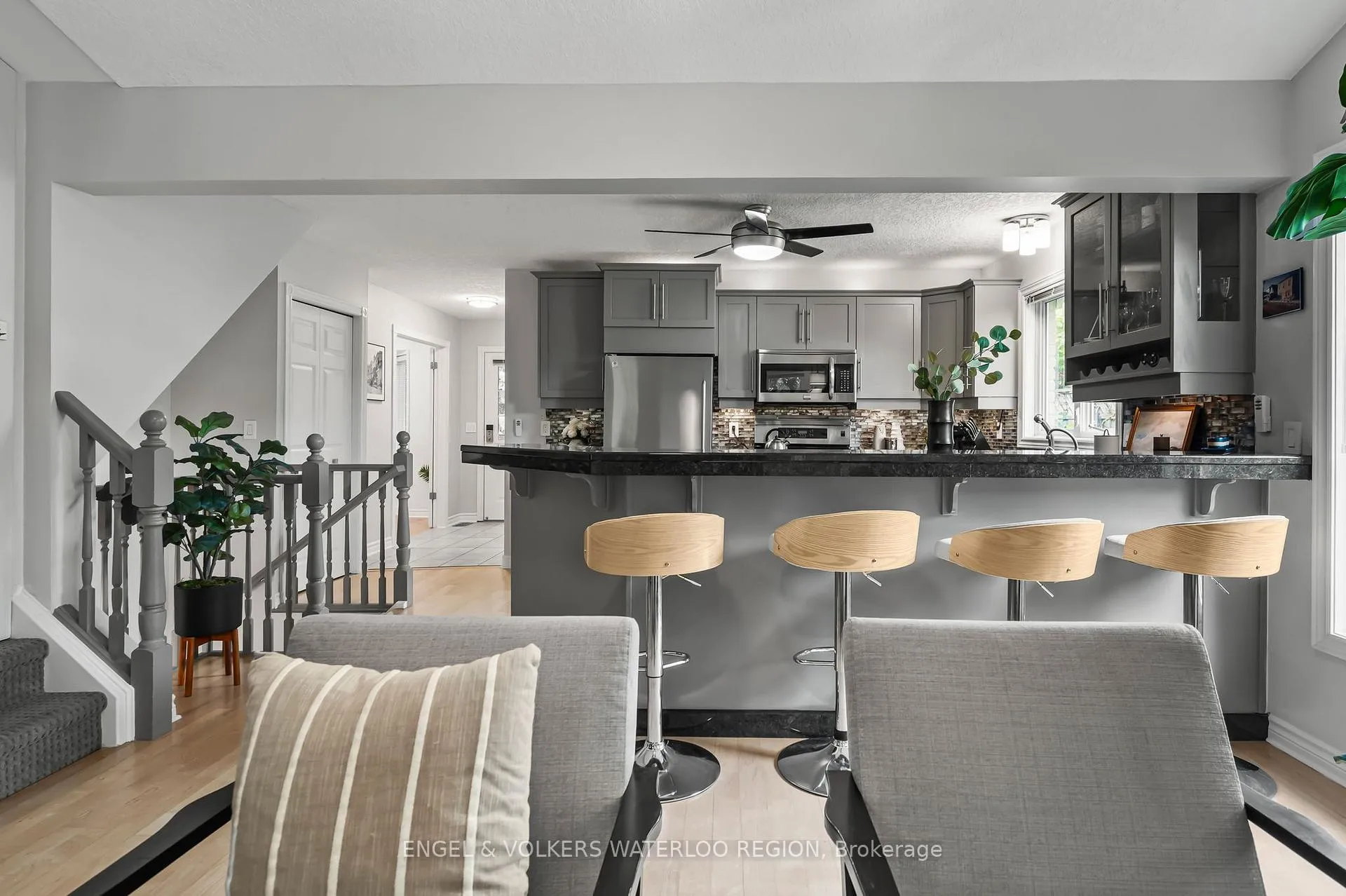 Photo 10 of 12 Euclid Avenue, Waterloo — HOMEH