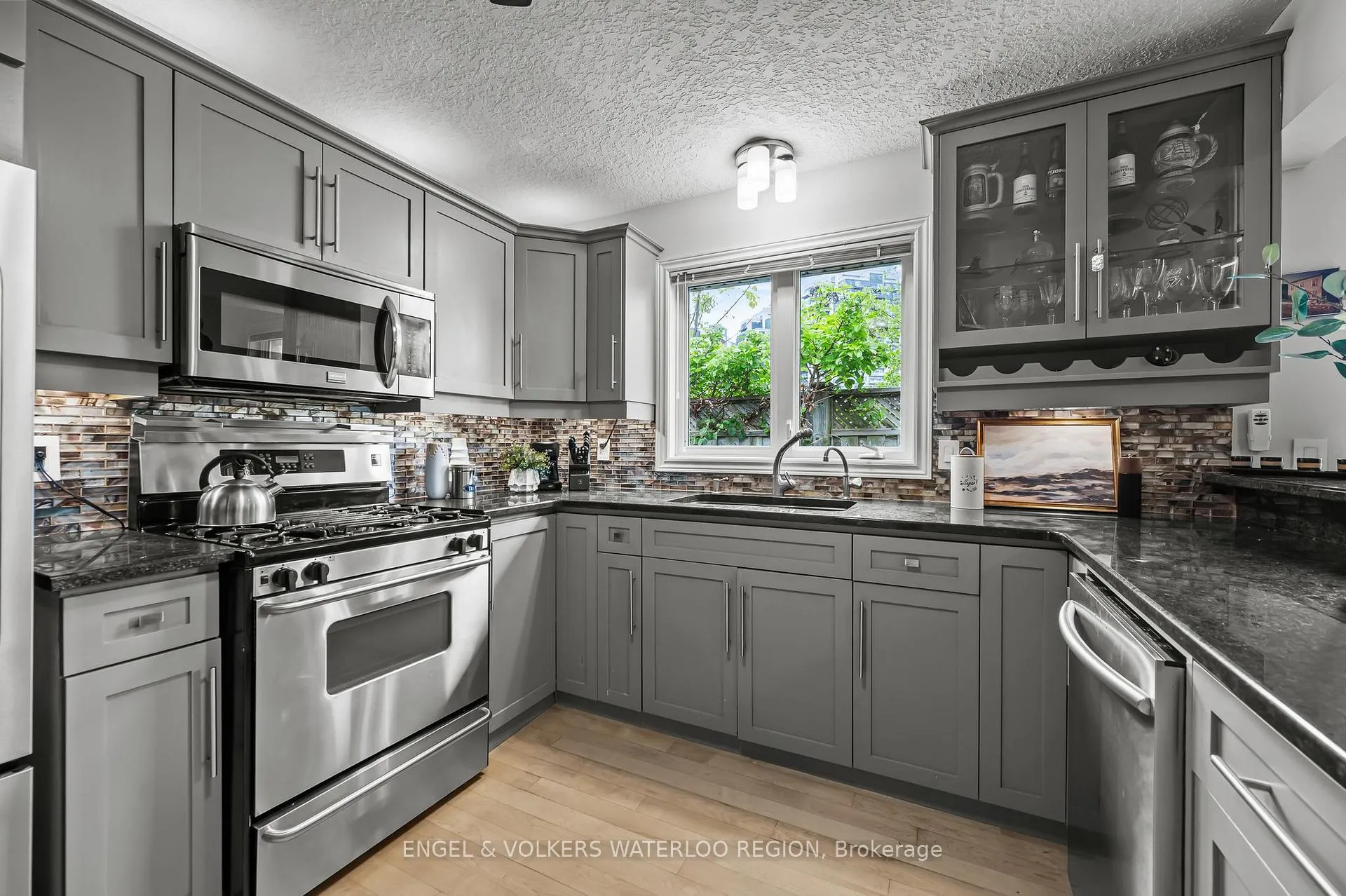 Photo 12 of 12 Euclid Avenue, Waterloo — HOMEH