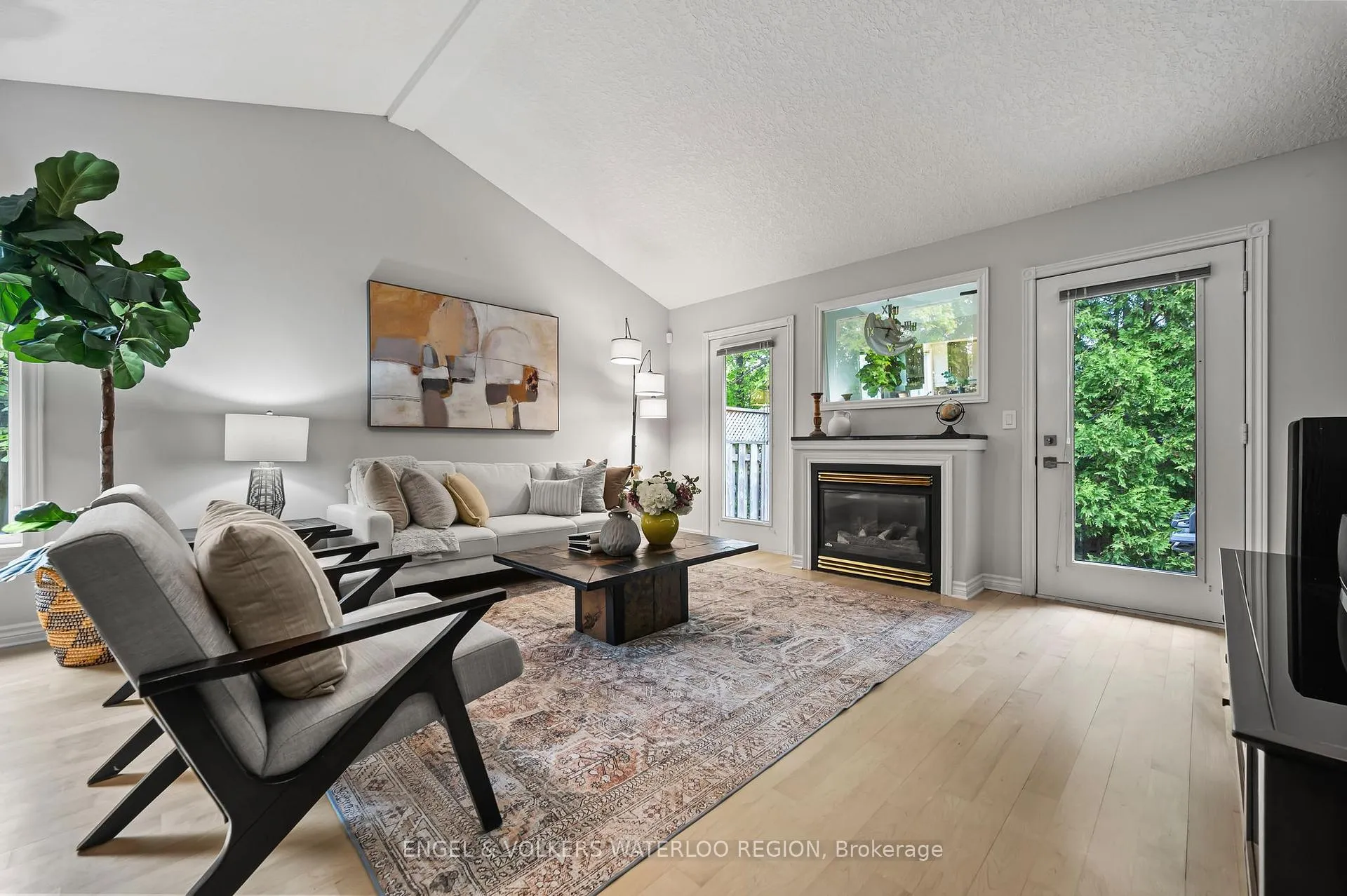 Photo 14 of 12 Euclid Avenue, Waterloo — HOMEH
