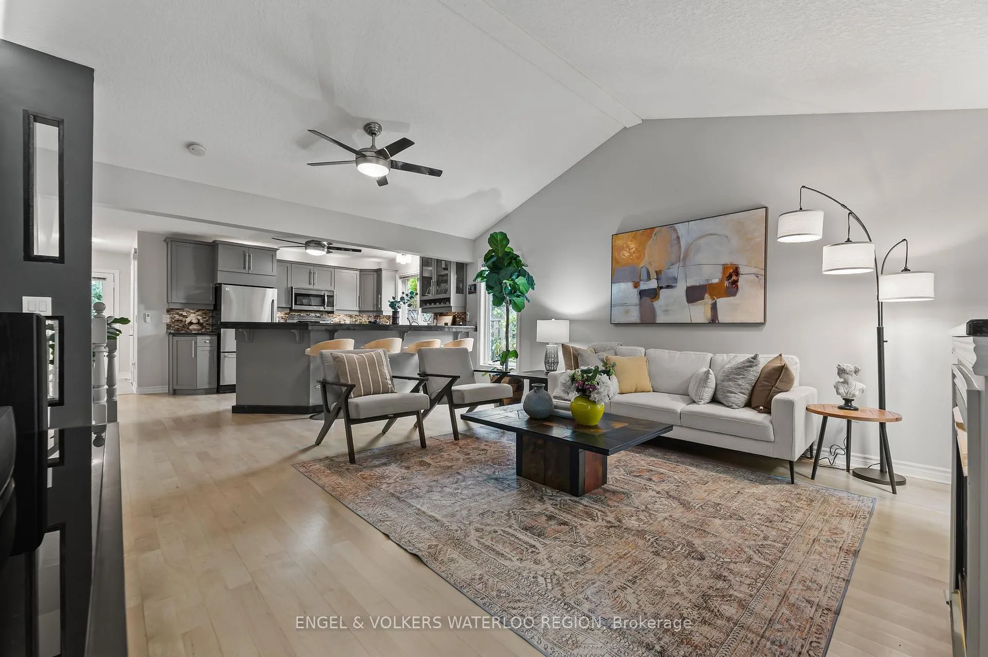 Photo 15 of 12 Euclid Avenue, Waterloo — HOMEH