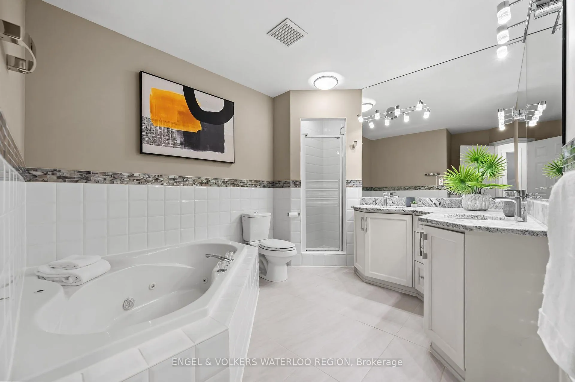 Photo 19 of 12 Euclid Avenue, Waterloo — HOMEH