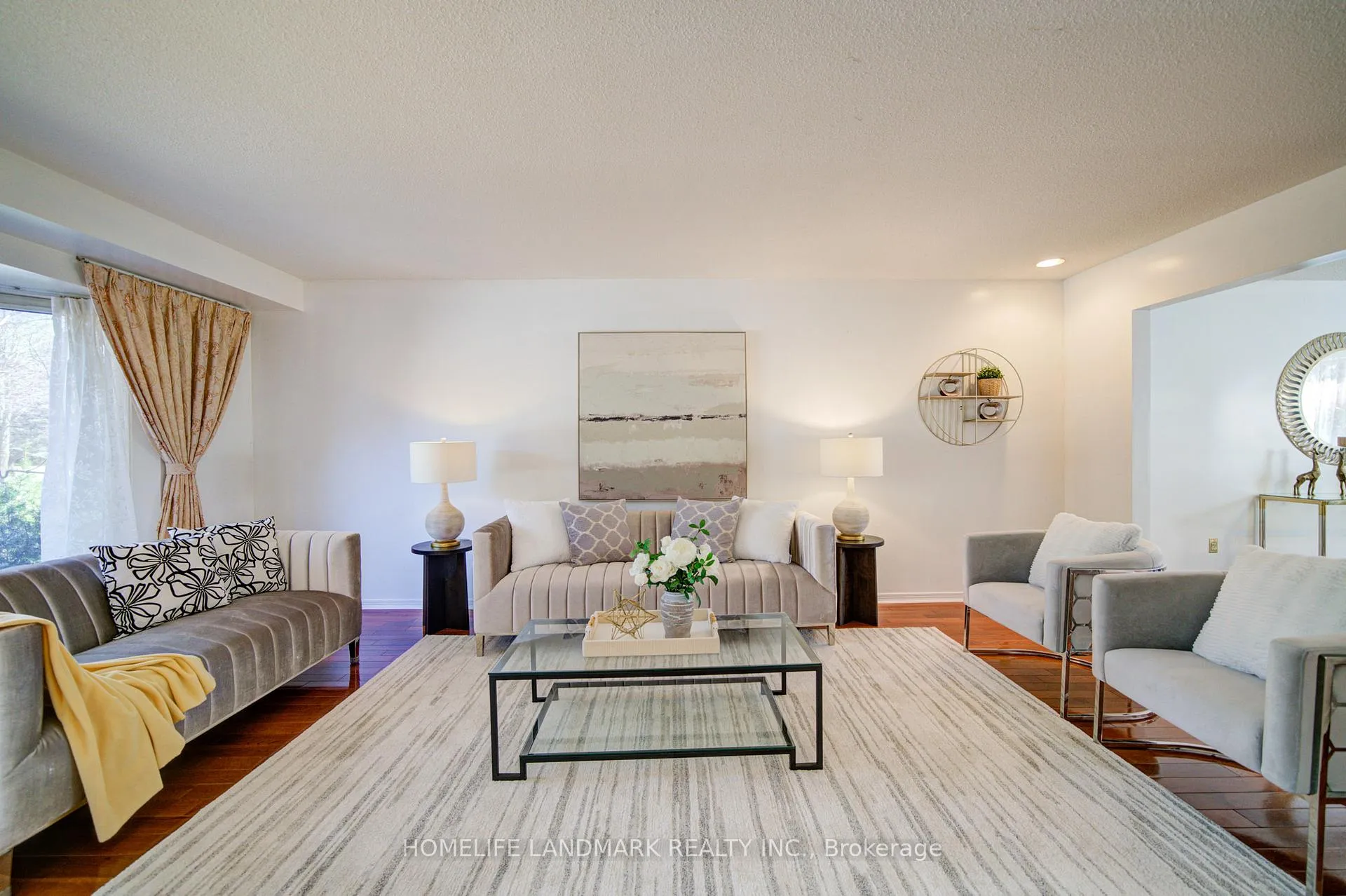 Photo 5 of 129 Fincham Avenue, Markham, Markham Village — HOMEH