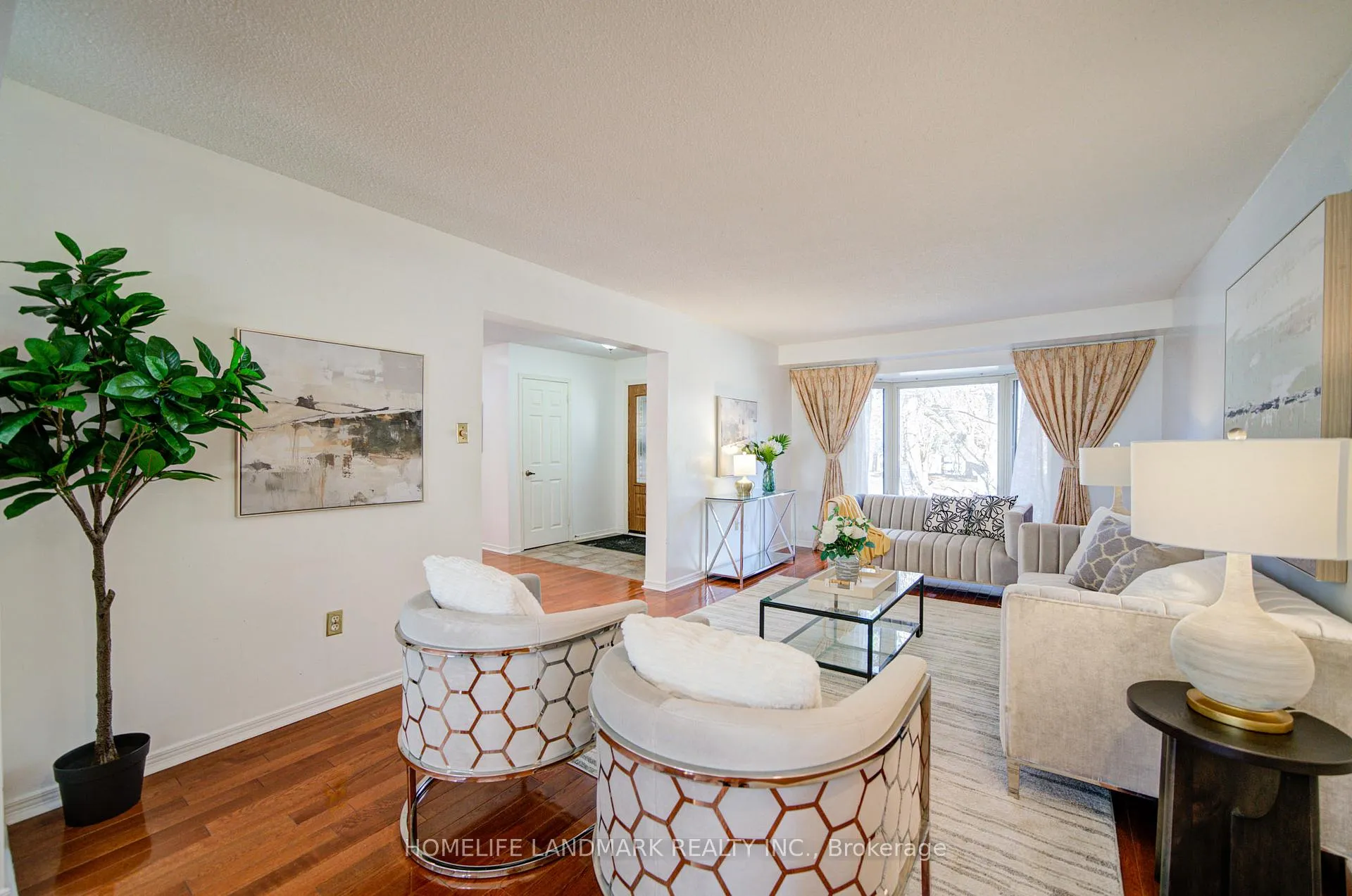Photo 7 of 129 Fincham Avenue, Markham, Markham Village — HOMEH