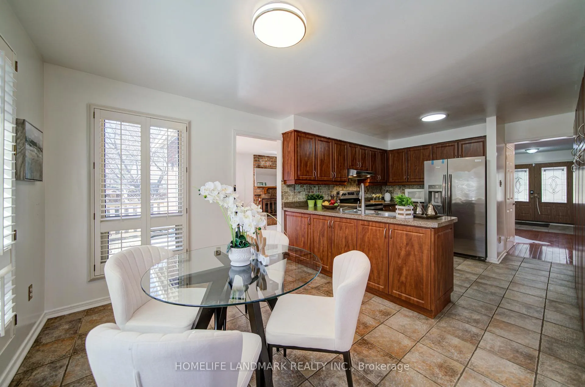 Photo 12 of 129 Fincham Avenue, Markham, Markham Village — HOMEH
