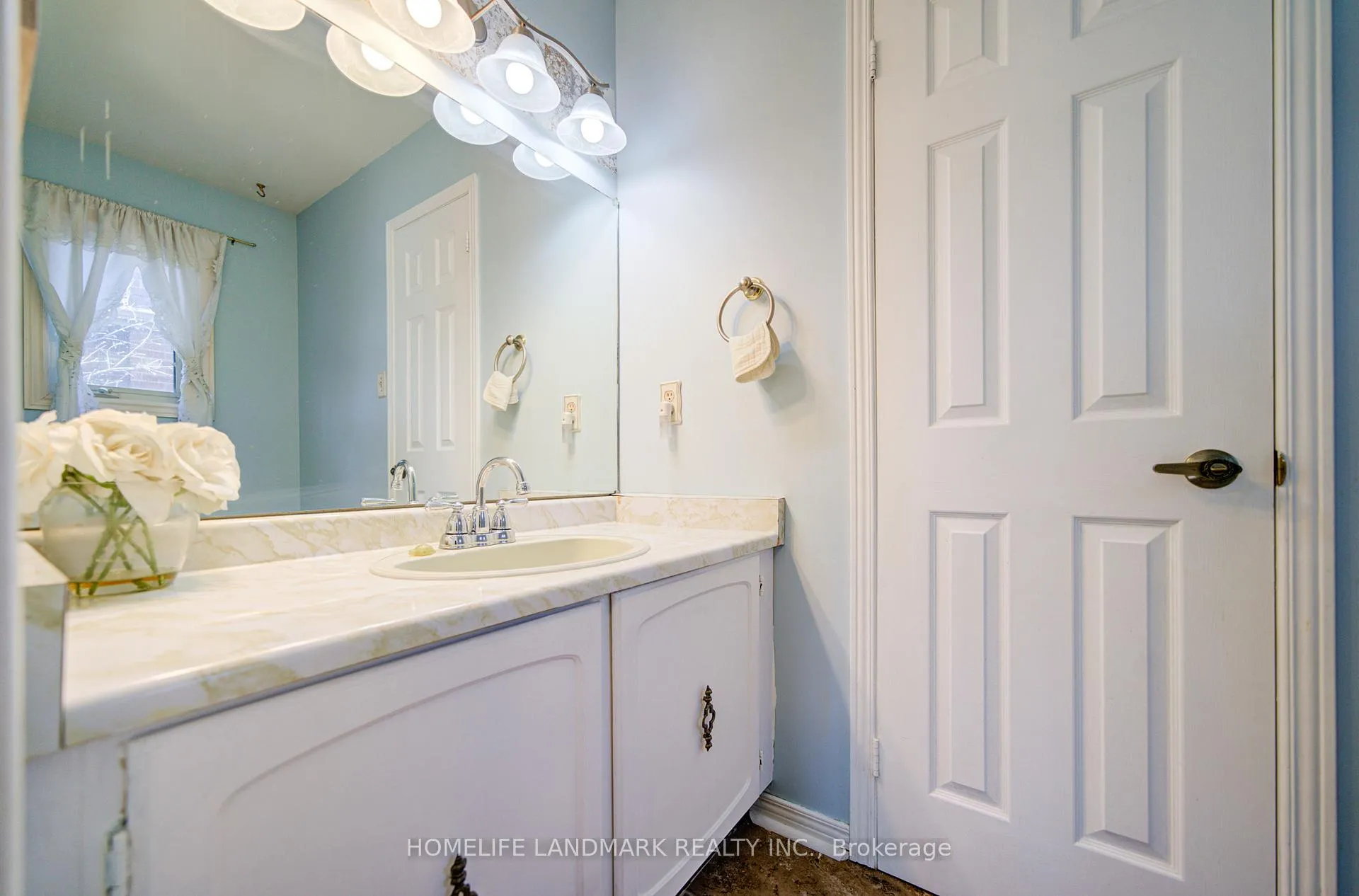 Photo 25 of 129 Fincham Avenue, Markham, Markham Village — HOMEH