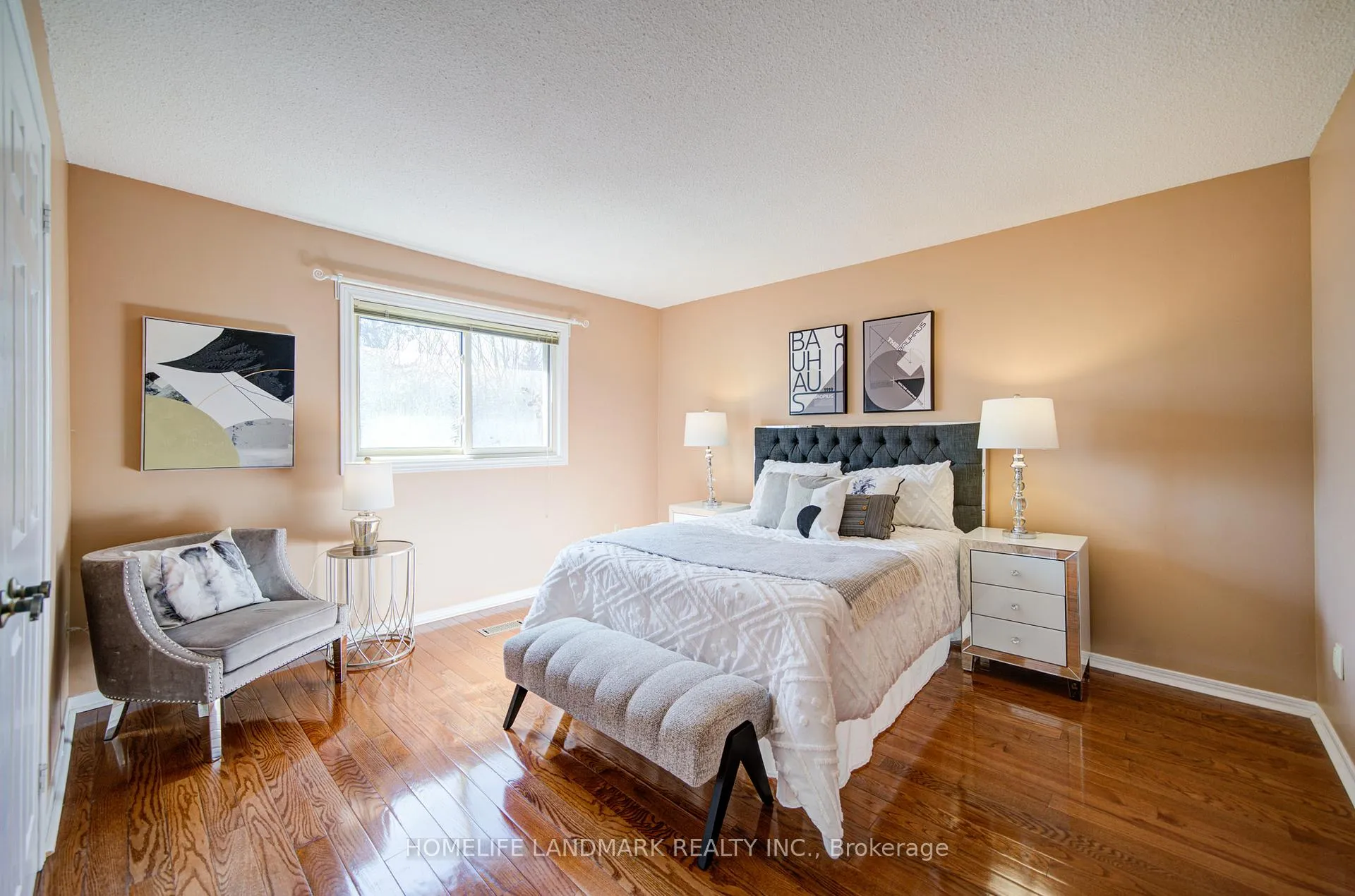 Photo 29 of 129 Fincham Avenue, Markham, Markham Village — HOMEH