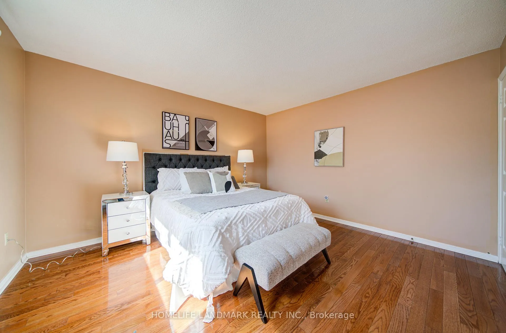 Photo 30 of 129 Fincham Avenue, Markham, Markham Village — HOMEH