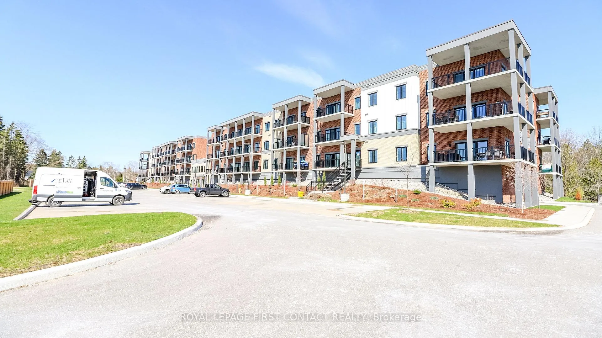Photo 8 of Unit 210, 121 Mary Street, Clearview, Creemore — HOMEH