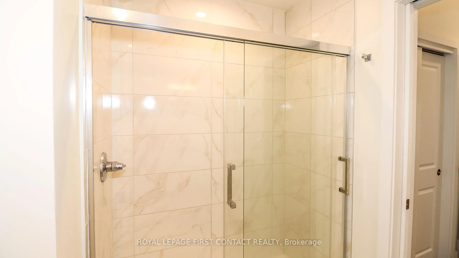 Photo 26 of Unit 210, 121 Mary Street, Clearview, Creemore — HOMEH