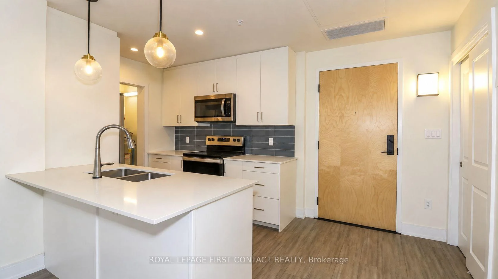 Photo 15 of Unit 210, 121 Mary Street, Clearview, Creemore — HOMEH