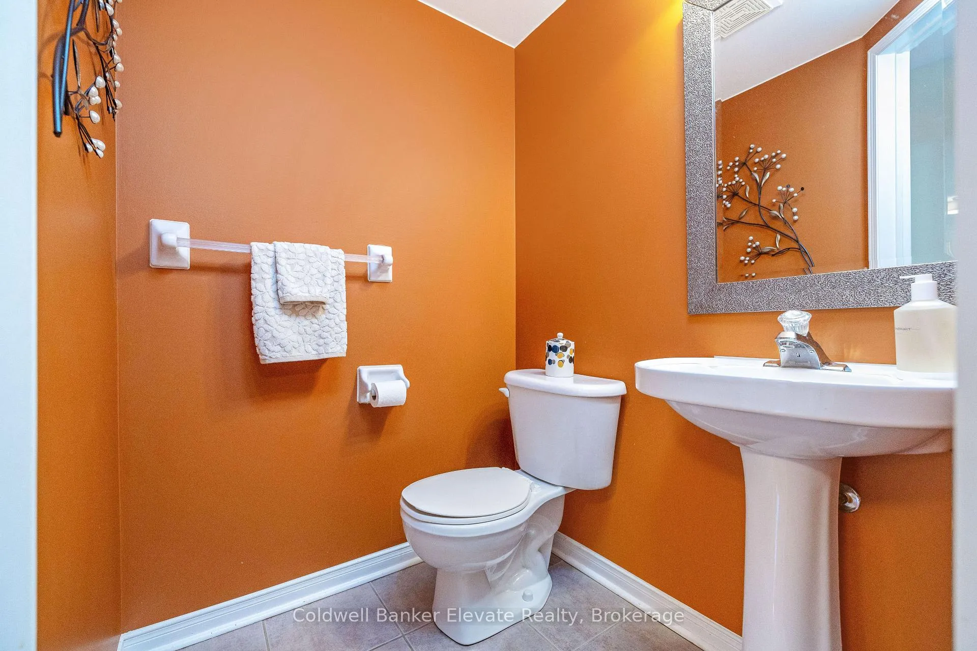 Photo 26 of 46 Harding Street, Halton Hills, Georgetown — HOMEH