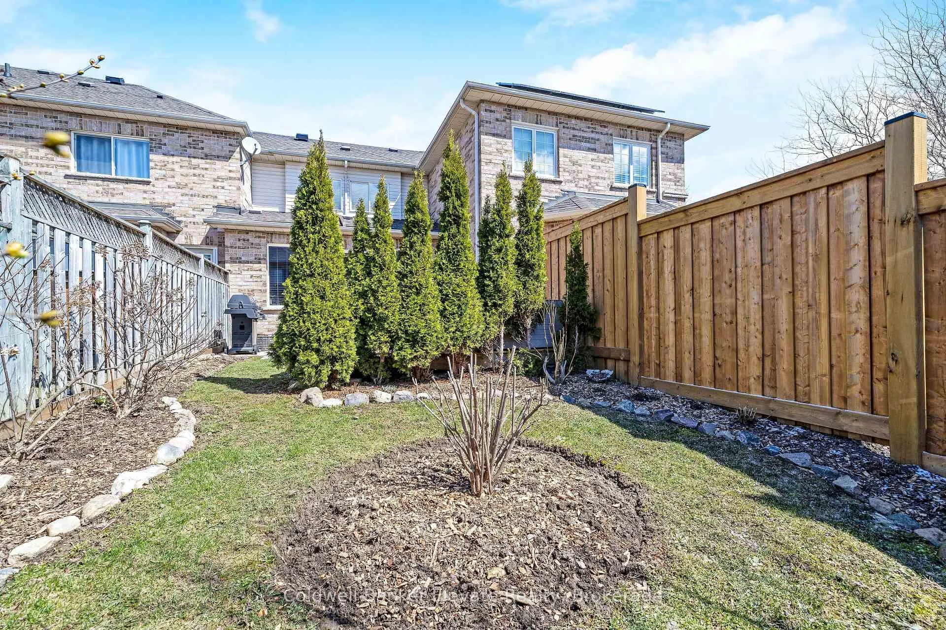 Photo 37 of 46 Harding Street, Halton Hills, Georgetown — HOMEH