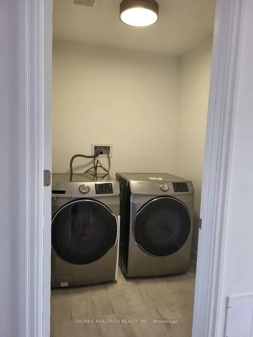 Photo 32 of Unit 4, 1291 Courtleigh Trail W, Oakville, Joshua Meadows — HOMEH