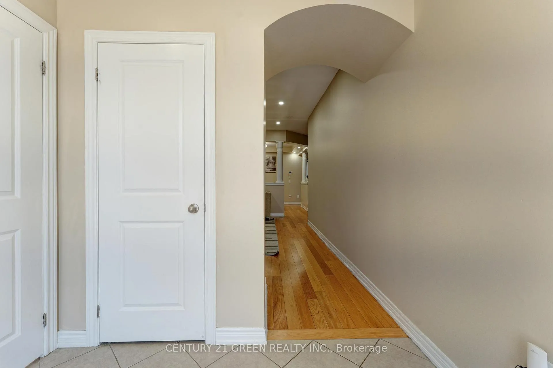Photo 4 of 15 Hoxton Road, Brampton, Northwest Brampton — HOMEH