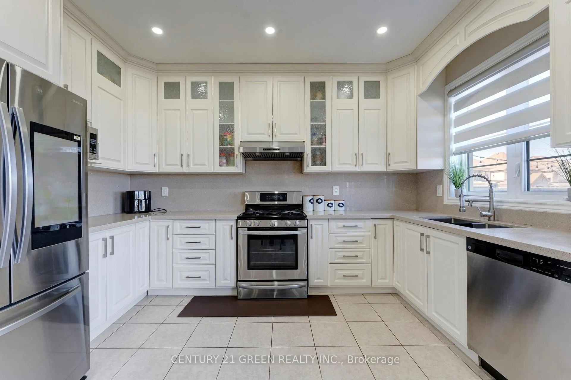 Photo 15 of 15 Hoxton Road, Brampton, Northwest Brampton — HOMEH