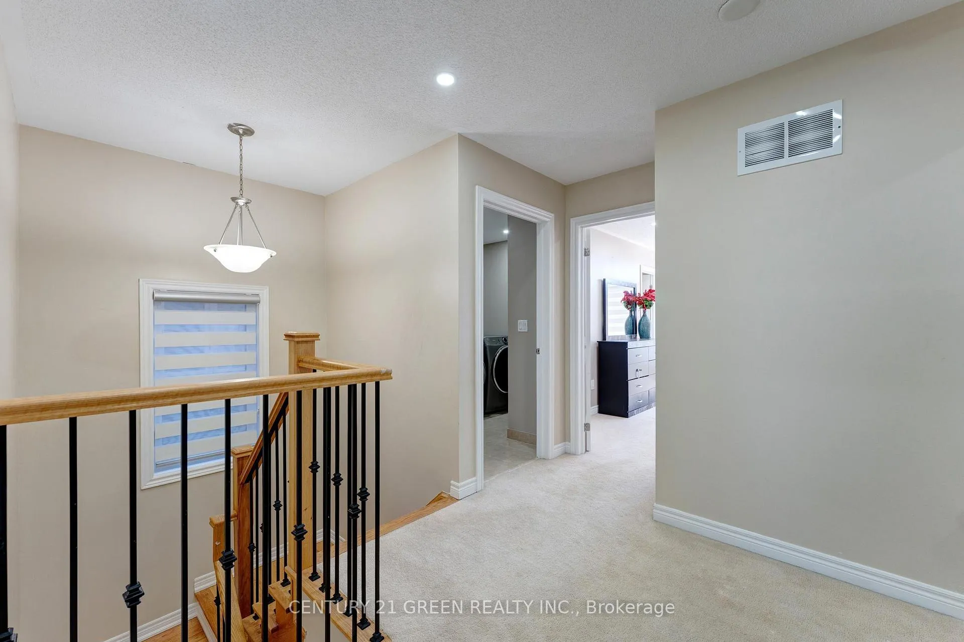 Photo 21 of 15 Hoxton Road, Brampton, Northwest Brampton — HOMEH