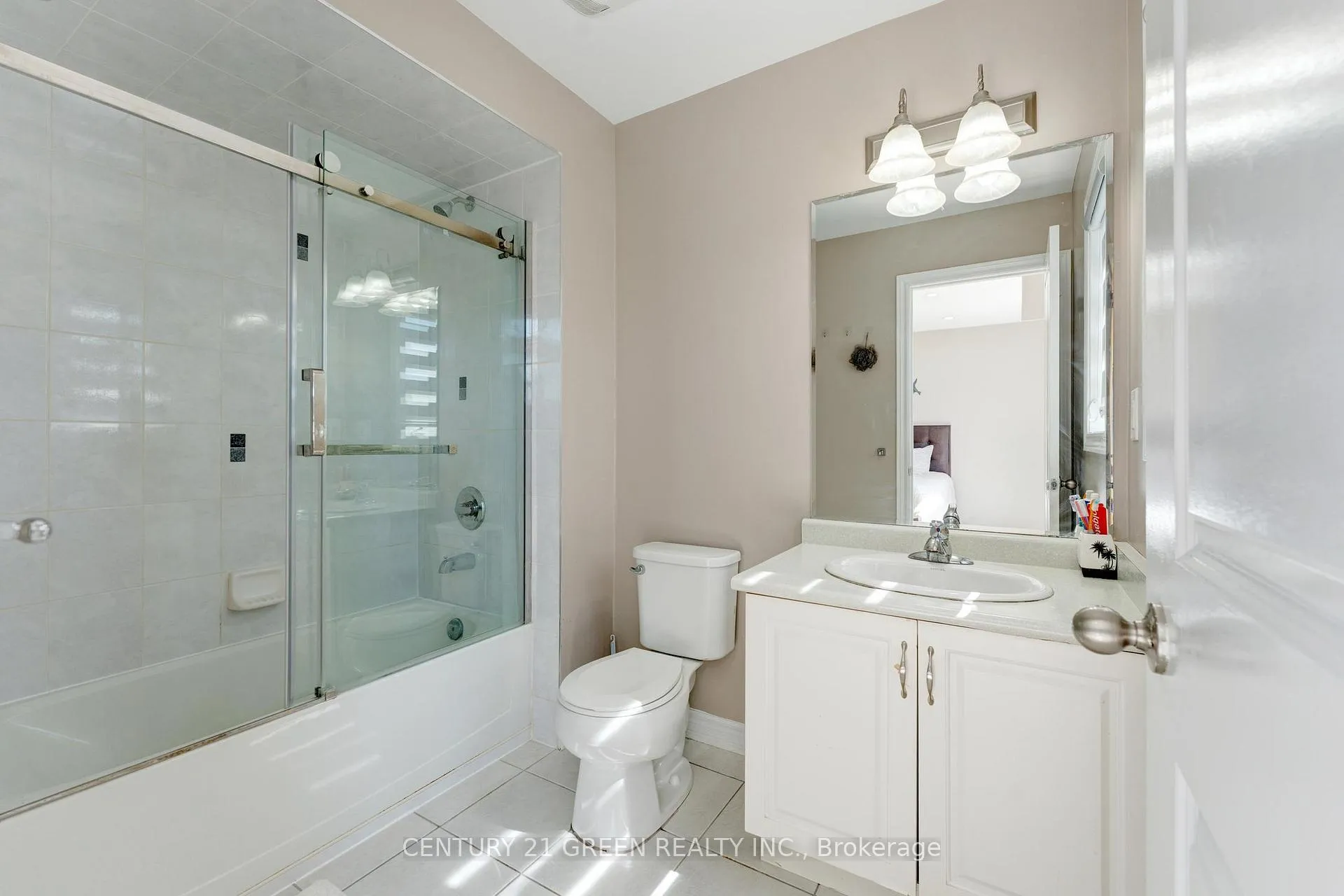 Photo 32 of 15 Hoxton Road, Brampton, Northwest Brampton — HOMEH