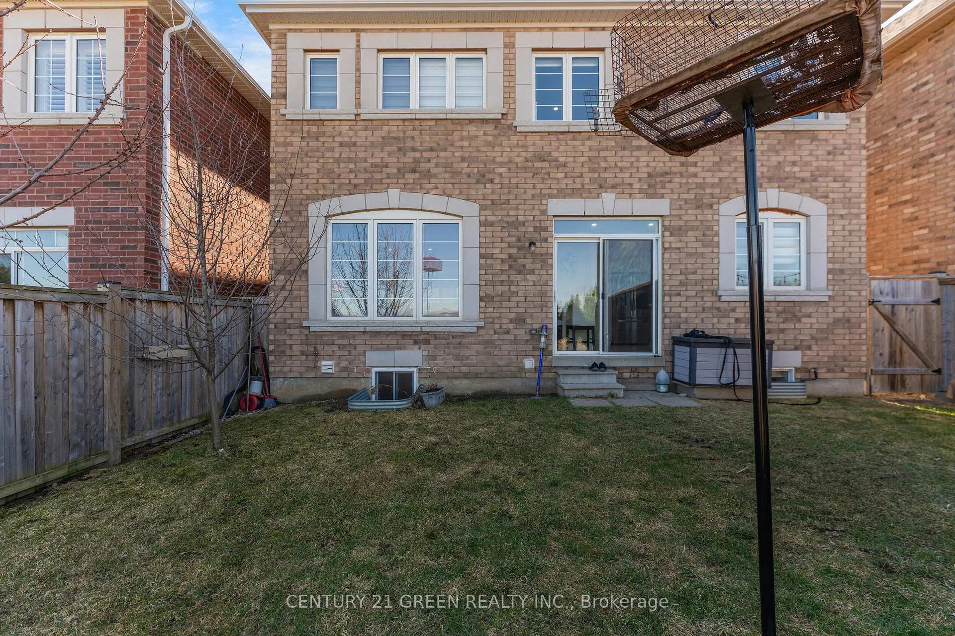 Photo 45 of 15 Hoxton Road, Brampton, Northwest Brampton — HOMEH
