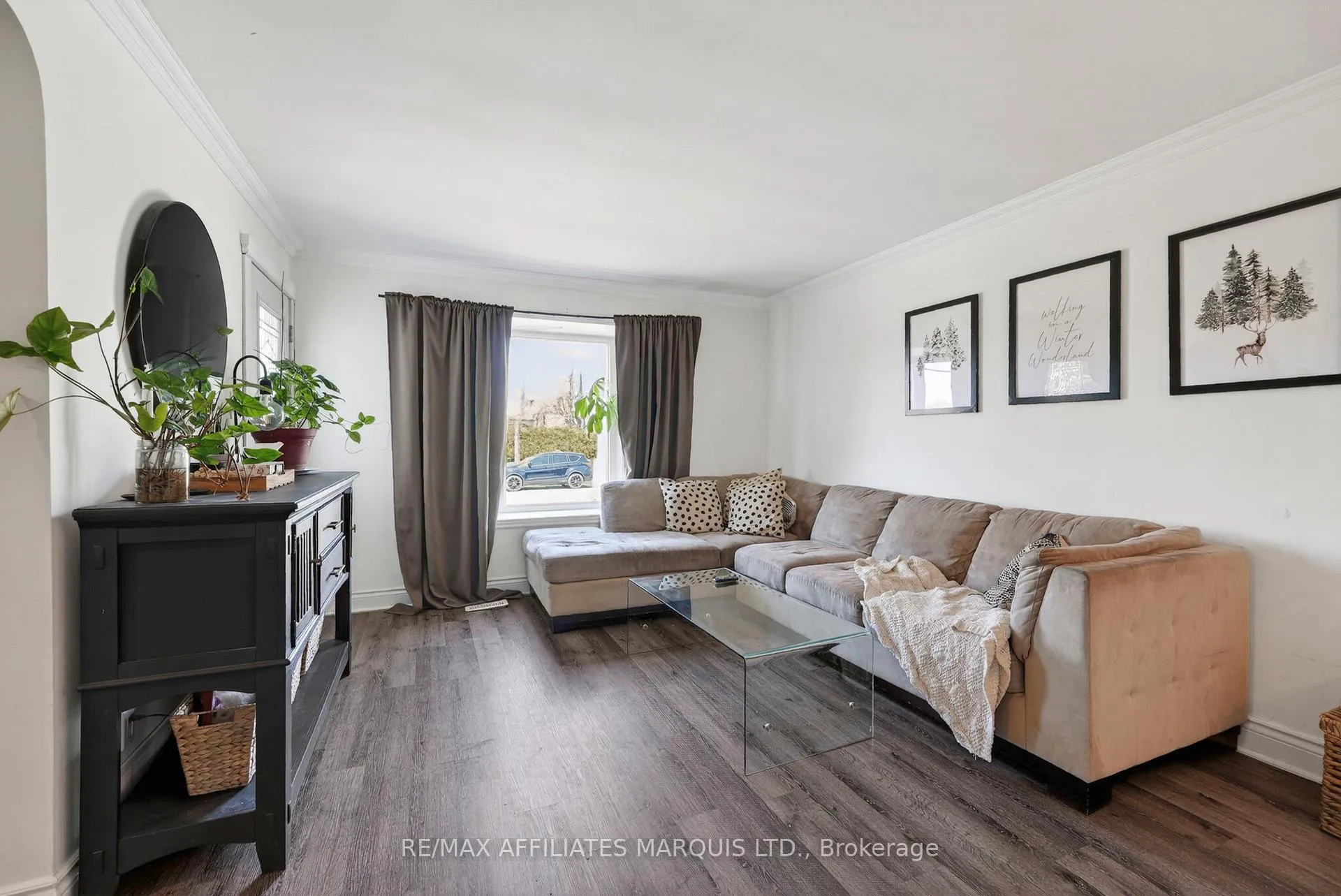 Photo 3 of 615 Twelfth Street E, Cornwall — HOMEH