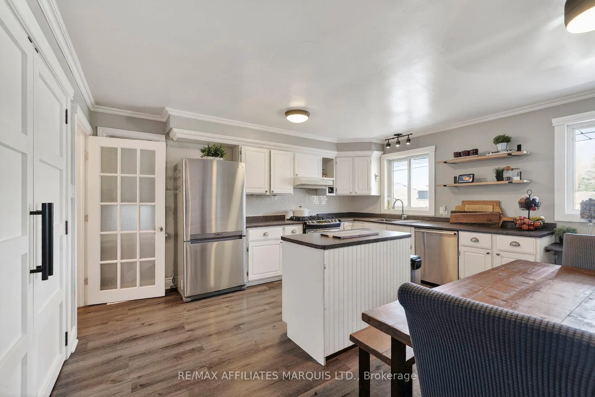 Photo 7 of 615 Twelfth Street E, Cornwall — HOMEH